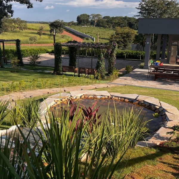 CHÁCARA 4 SUÍTES + HILUX SW4  OU 1M no PIX